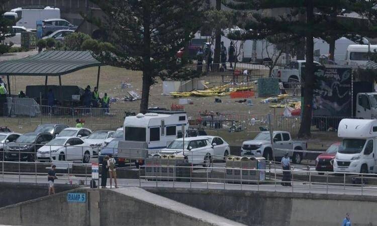 Australian PM announces Bondi Beach shooting investigation