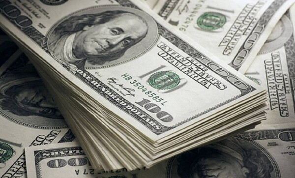 Dollar Nears Three-Month High as Economic Data Looms