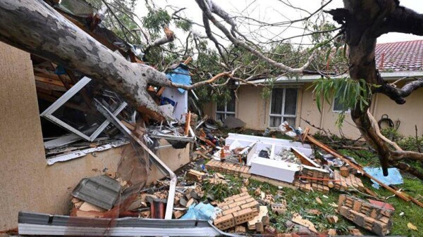 Power Outage Affects 120,000 Homes in Eastern Australia