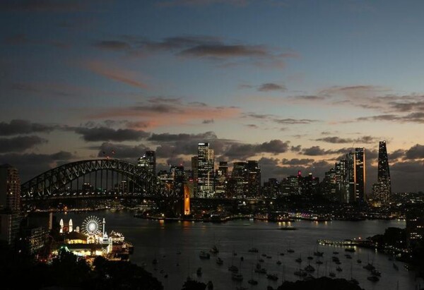 Australia Refrains from Retaliatory Tariffs on US